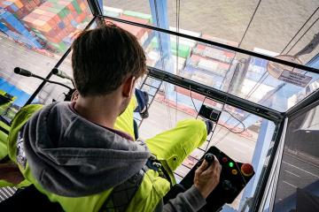 1612785239.exhibitor.hhla-hamburger-hafen-und-logistik-ag.jpg